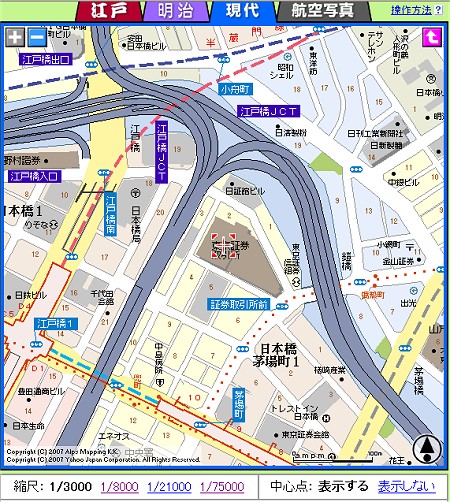現在の東京証券取引所とその周囲。首都高速が周囲を走り、すぐそばには日本橋駅もみえる。