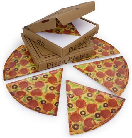 「Pizza Plates Set of 6」つまりピザなお皿6枚セット。