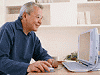 高齢者パソコンイメージ
