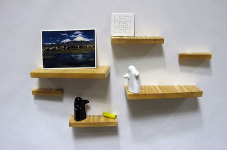 磁石の棚(Magnetic Shelves)