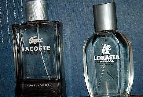 LOKASTAの化粧品。オリジナルはもちろん「ラコステ」。立ち姿で太めのワニ……というかリスみたいな動物が見て取れる。