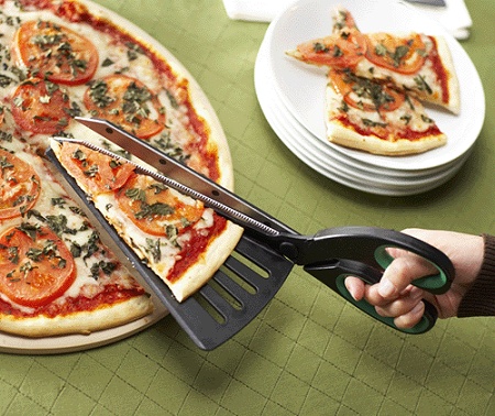 一つで二役、便利なピザはさみ「Pizza Clippers」