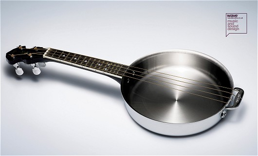 フライパンと、ギターやマンドリンなどの融合楽器バンジョー(Banjo)を融合させた「パンジョー」