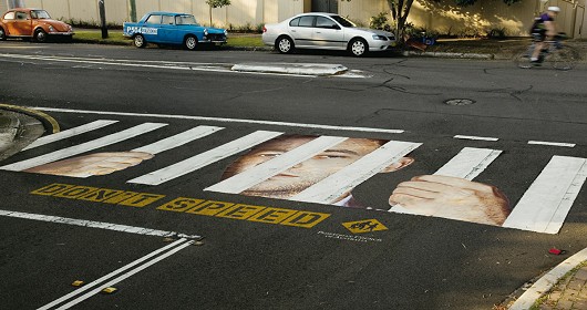 鉄格子型横断歩道