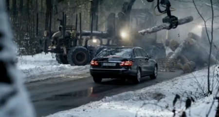 ↑ Mercedes-Benz W212 Commercial 'Sorry' 。