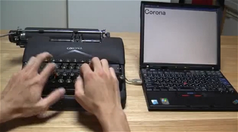 ↑ こちらはThinkPad X40に接続している。接続過程や配線も分かる。