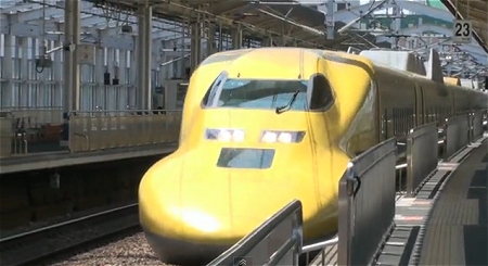 ↑ 本物のドクターイエロー。