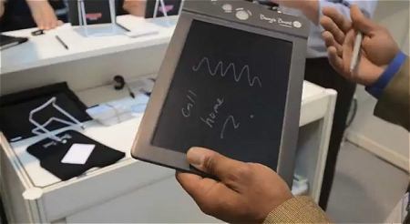 ↑ 海外での展示会での様子を取材した映像。