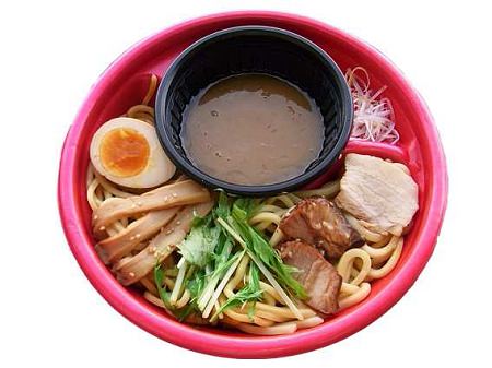 ↑ 関東甲信越、沖縄地区/らぁめん葉月監修 中華つけめん