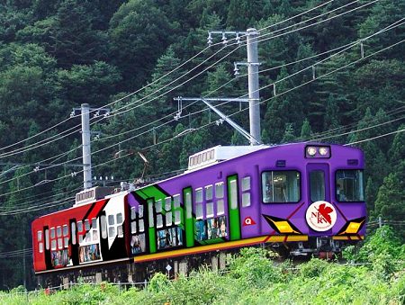 ↑ ヱヴァンゲリヲン新劇場版:Q公開記念電車(イメージ画像)