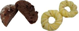 ↑ チョコクランベリー(左)とホワイトリングハムチーズ(右)