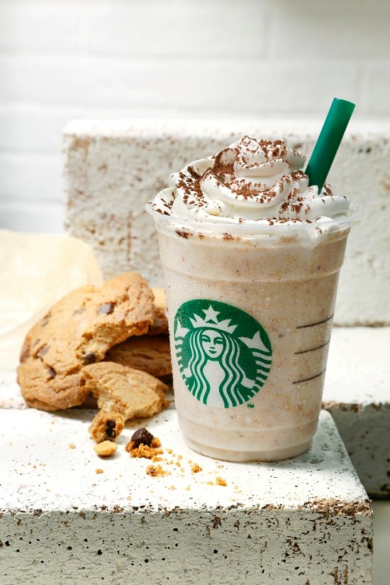 ↑ チャンキー クッキー フラペチーノ