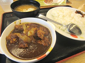 「ごろごろ煮込みチキンカレー」(松屋)