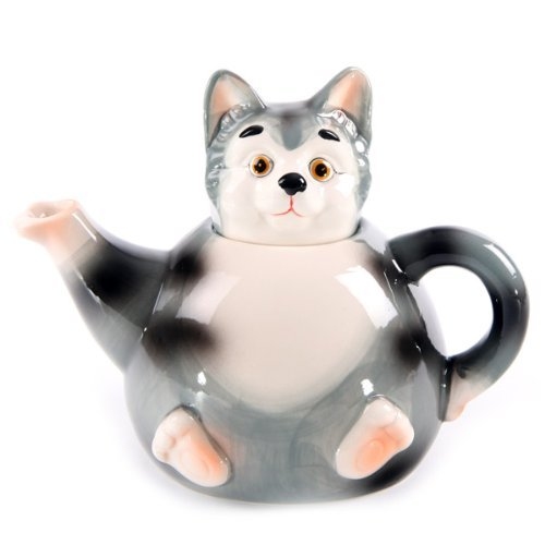 ↑ 猫のティーポット。頭の部分がフタになっている。
