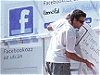 「Analog Facebook」