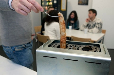 ↑ The Wursttoasterでの調理のようす