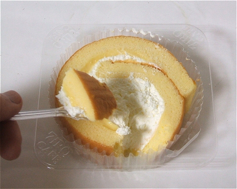 こんな感じでスプーンですくって食べるわけだ