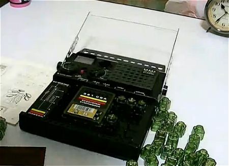 ↑ 当時の電子ブロック(今回販売されるものでは無い事に注意)。