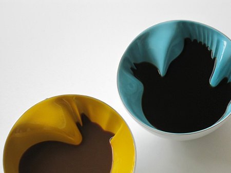 ↑ コーヒーを注いだ様子。多少色合いがくすんでしまう気がする