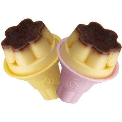 ↑ 完成図。プリンの下にあるのはコーンカップでは無く、商品に付属しているプッチンスタンド